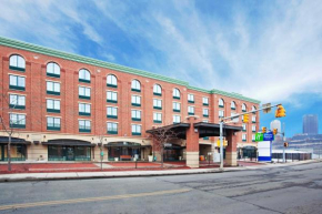Гостиница Holiday Inn Express Hotel & Suites Pittsburgh-South Side, an IHG Hotel  Питтсбург
